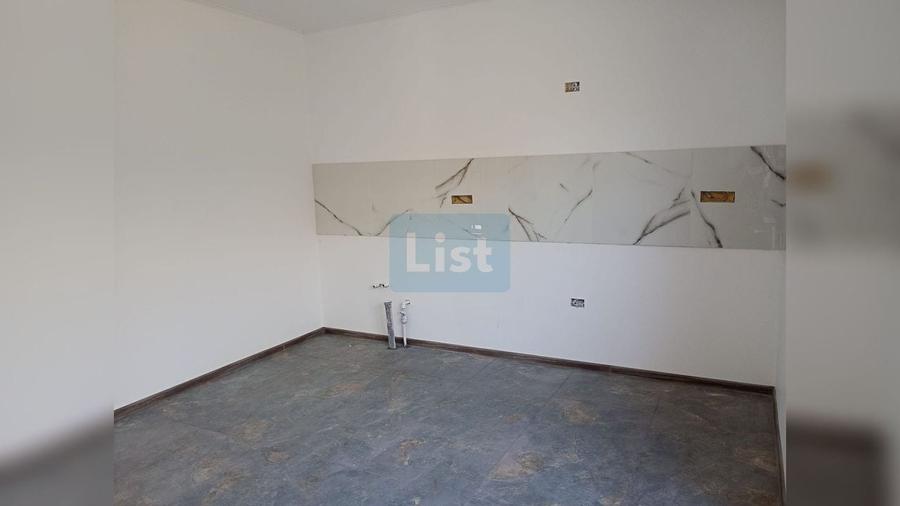 Casă cu 3 camere cu Teren 550 Mp în Braniștea