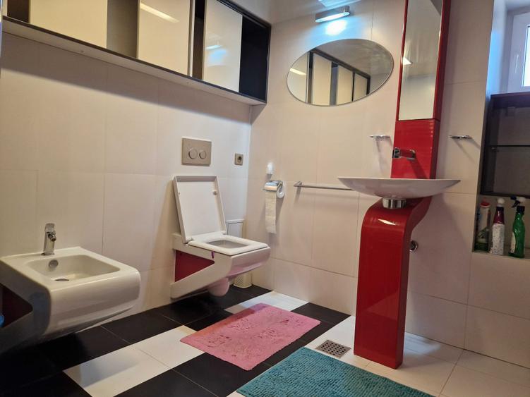 Apartament cu 2 camere decomandat în Ultracentral