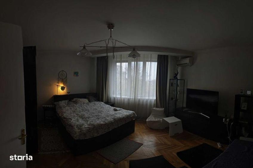 Apartament cu 4 camere în Central