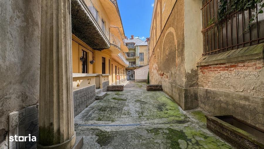 Proprietate cu Farmec Istoric | Potential Rezidential si Investitional - 1