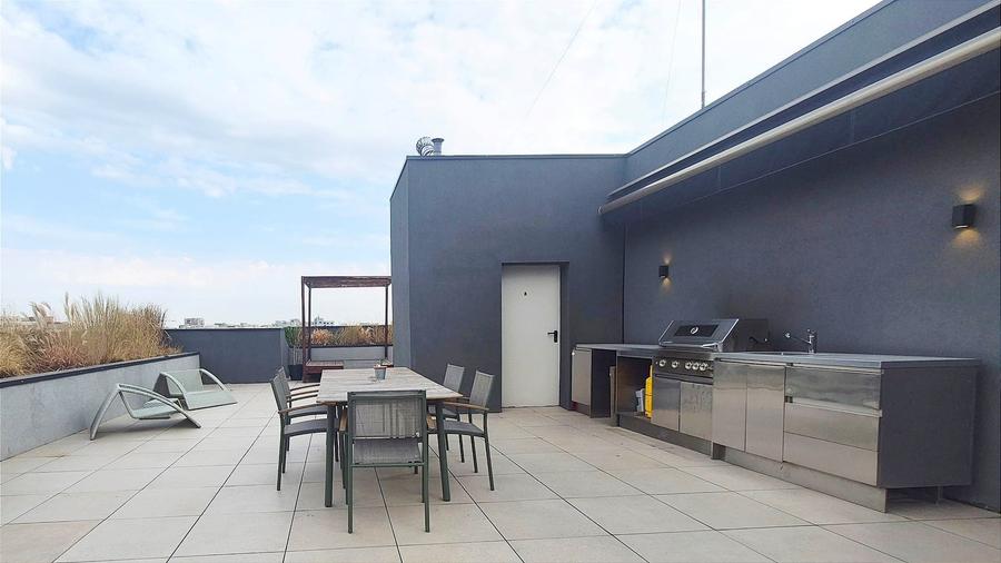 Penthouse cu 3 camere decomandat în Grădina Icoanei