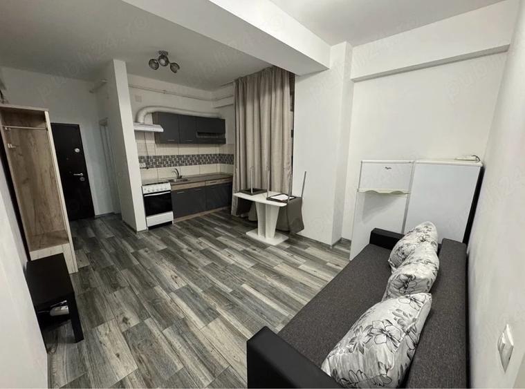 Apartament cu 2 camere semidecomandat în Central