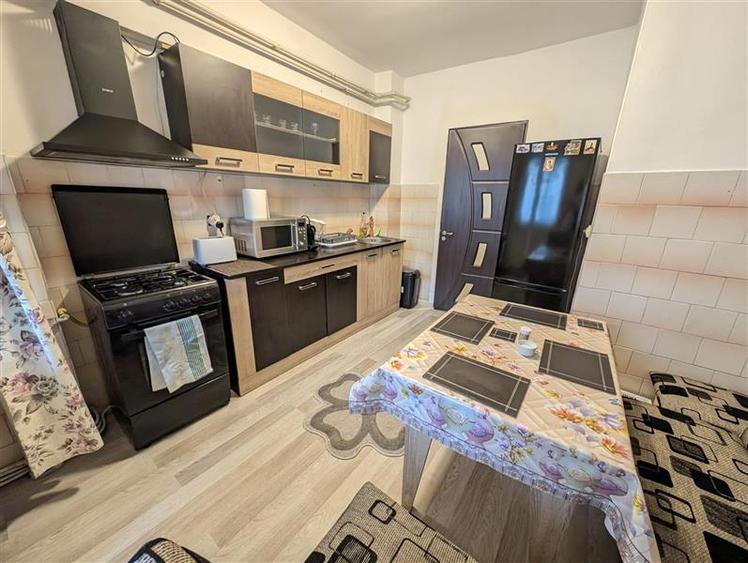 Apartament cu 2 camere decomandat în Ultracentral