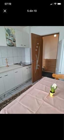 Apartament cu 2 camere semidecomandat în Dărmănești