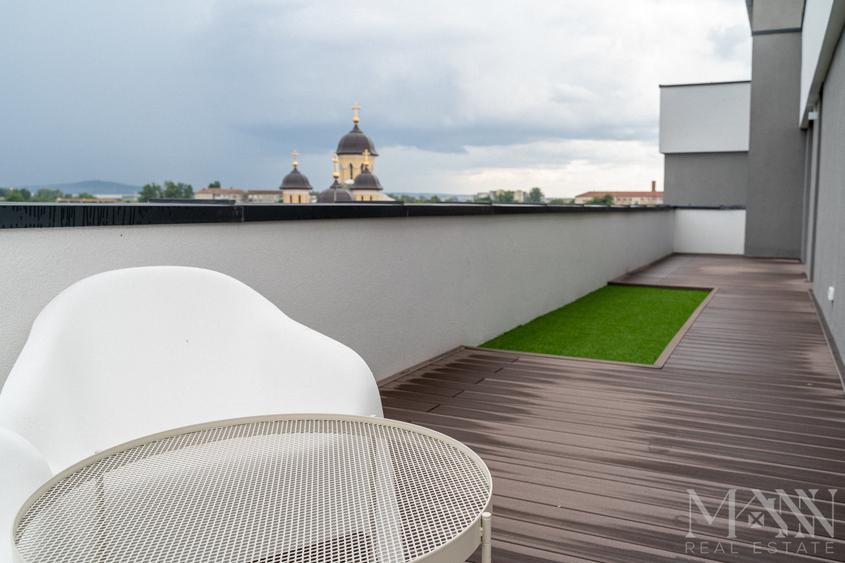 Apartament cu 2 camere semidecomandat, mobilat în Calea Clujului