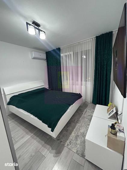 Apartament cu 3 camere decomandat în Titan