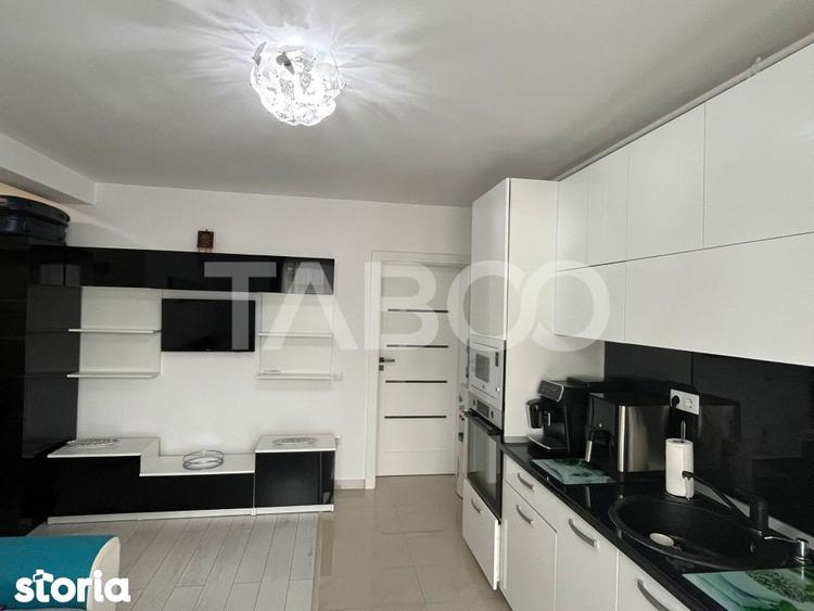 Apartament cu 2 camere decomandat, mobilat în Est