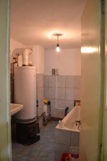 Casă cu 5 camere cu Teren 1400 Mp în Socol