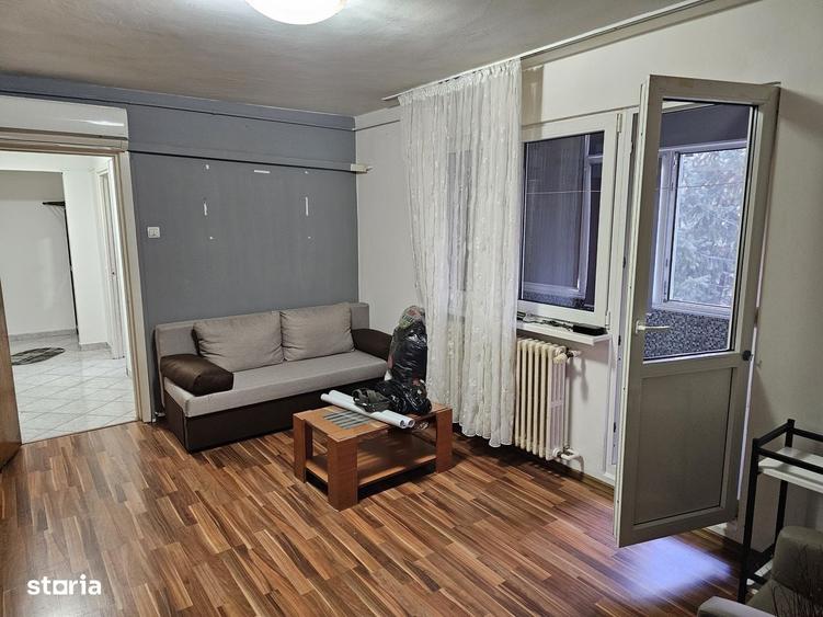 Apartament cu 3 camere în Militari