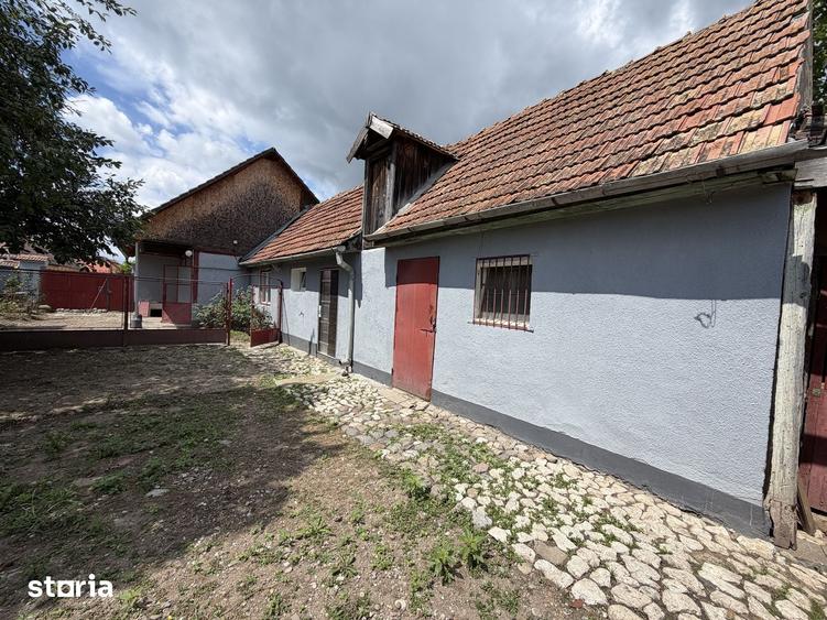 Casă cu 4 camere cu Teren 1515 Mp în Bod