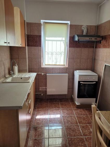 Inchiriez apartament 2 camere zona nord - 3