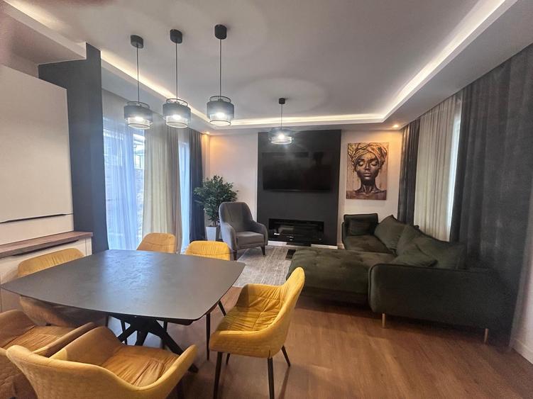 Duplex cu 4 camere cu Canalizare în Florești