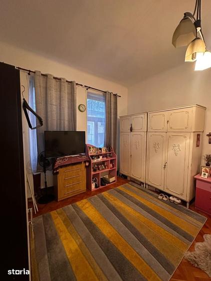 Casă cu 3 camere cu Teren 190 Mp în Central