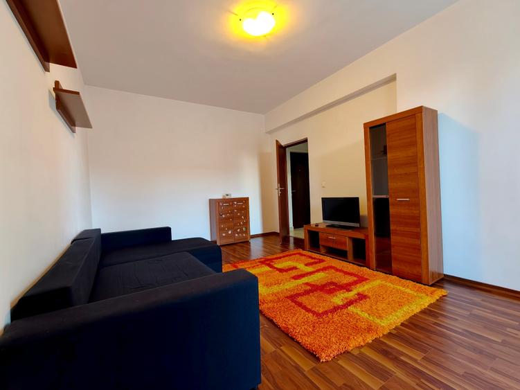 Apartament cu 2 camere decomandat în Păcii