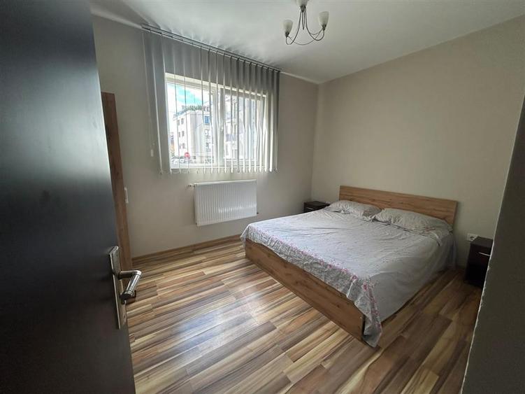 Apartament cu 2 camere decomandat, mobilat în Ipotești