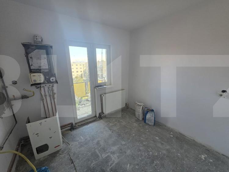 Apartament cu 2 camere decomandat în Lenin