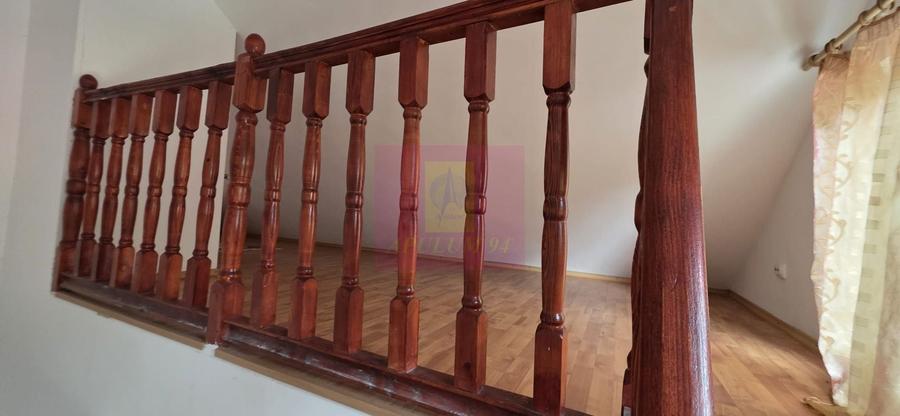 Casă individuală cu 4 camere cu Canalizare în Zamora