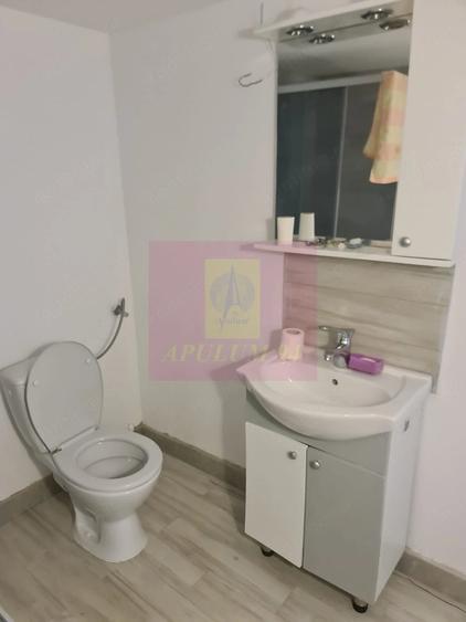Casă cu 2 camere cu Teren 4 Mp în Azuga