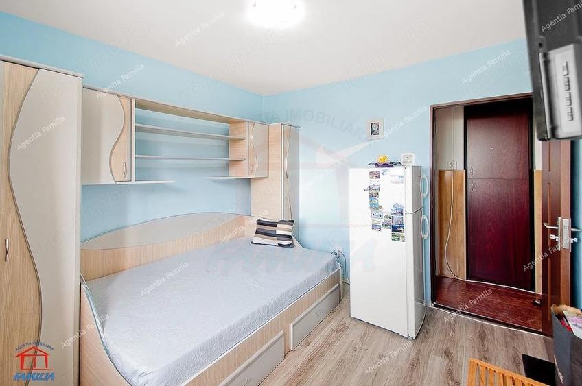 Apartament cu 2 camere decomandat în Micro 19