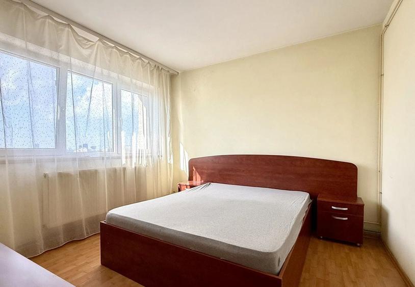 Apartament cu 3 camere decomandat, mobilat în Titulescu