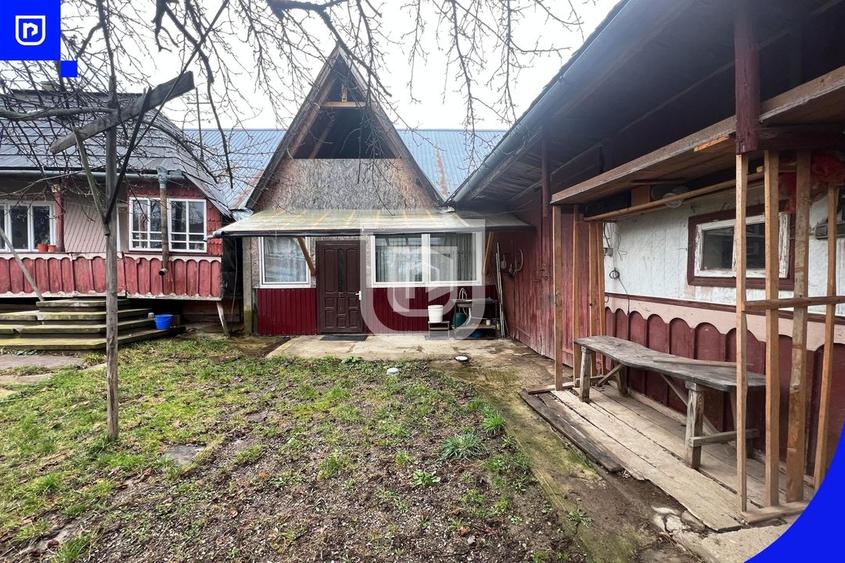 Casă individuală cu 4 camere cu Teren 8570 Mp în Poieni-Solca