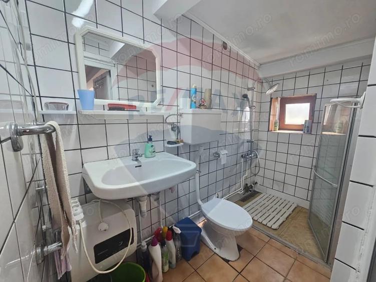 Casă cu Teren 800 Mp în Fârdea