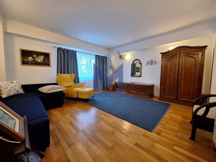 Apartament cu 3 camere decomandat, mobilat în Gheorgheni