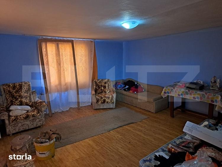 Casă cu 1 camere cu Teren 5400 Mp în Central