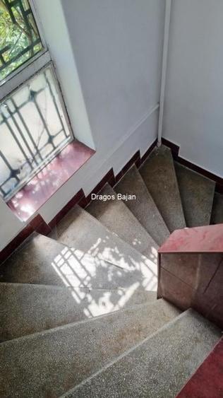 Apartament cu 4 camere decomandat în Armeneasca
