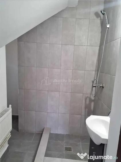 Casă cu 15 camere cu Teren 50 Mp în Bartolomeu
