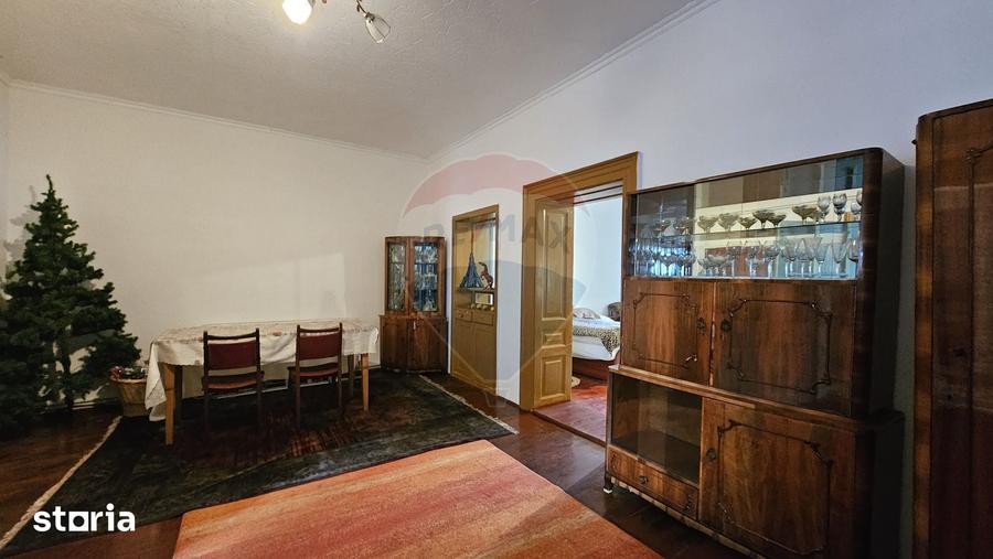Casa cu 2 corpuri in Sanpetru | Singur in curte | 1025 mp teren - 6