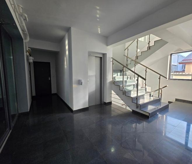 Apartament cu 2 camere decomandat, mobilat în Bucureștii Noi