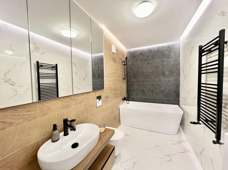 Apartament cu 3 camere, mobilat în Băneasa
