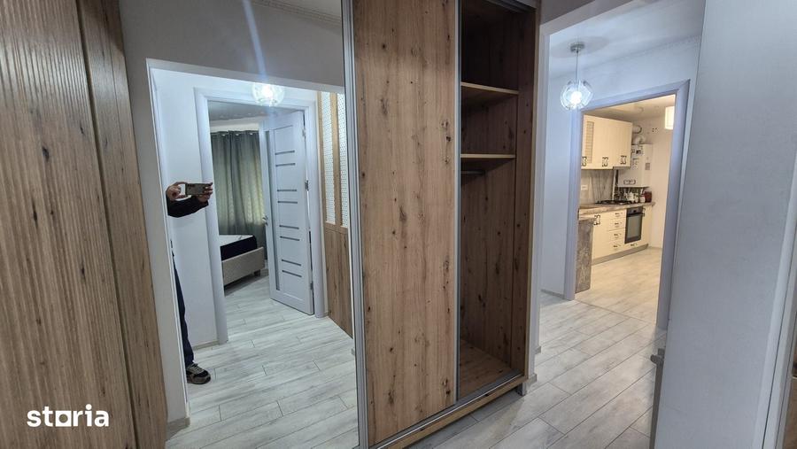 Apartament cu 2 camere decomandat în Micro 16
