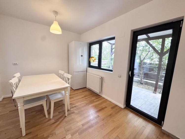 Duplex cu 4 camere cu Teren 250 Mp în Otopeni