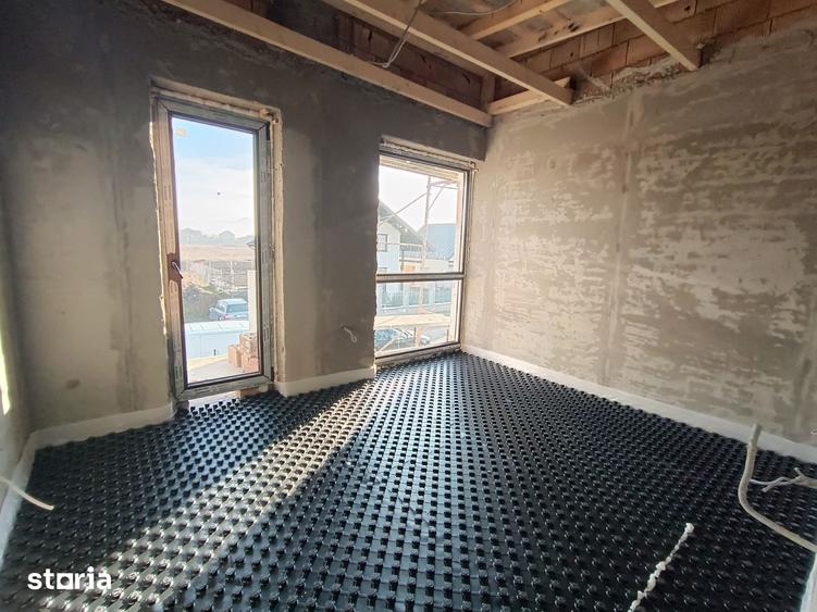 Casă cu 5 camere cu Teren 418 Mp în Hărman