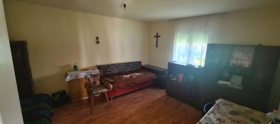 Casă cu 4 camere în Craiva