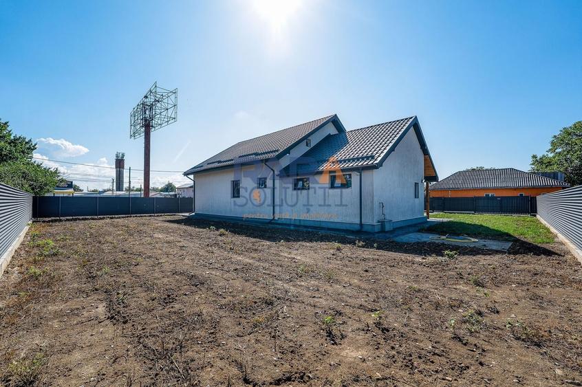 Casă cu 4 camere cu Canalizare în Horia