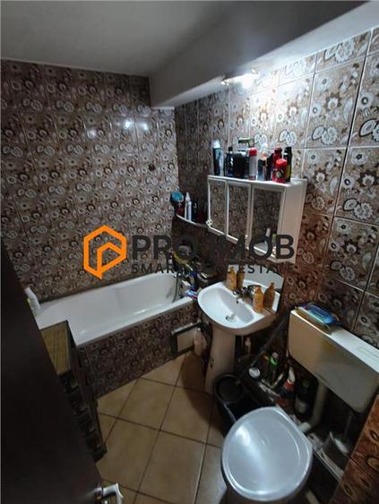 Apartament cu 2 camere decomandat, mobilat în Unirii Sud