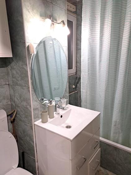 Apartament cu 2 camere decomandat, mobilat în Eroii Revoluției