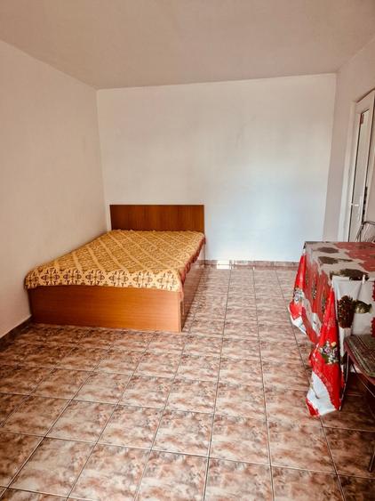 Garsonieră decomandată în Mihai Bravu