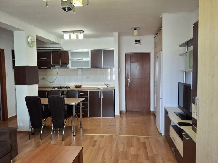 Apartament cu 2 camere semidecomandat în Central