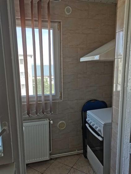 Apartament cu 2 camere decomandat în Exterior Vest