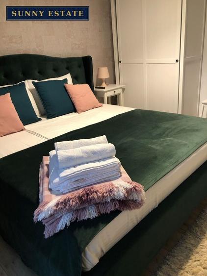 Apartament cu 2 camere semidecomandat, mobilat în Central