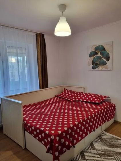 Apartament cu 2 camere decomandat, mobilat în Magheru