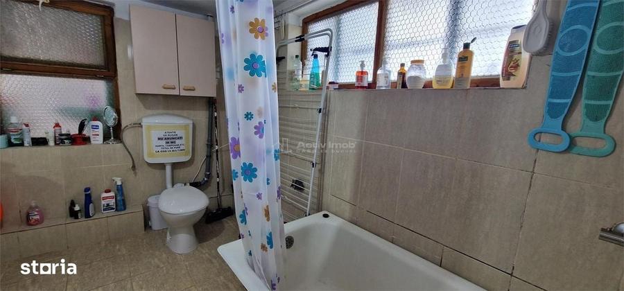 Casă cu 4 camere în Câlnic