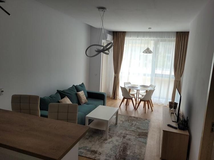 Apartament cu 2 camere semidecomandat în Exterior Nord