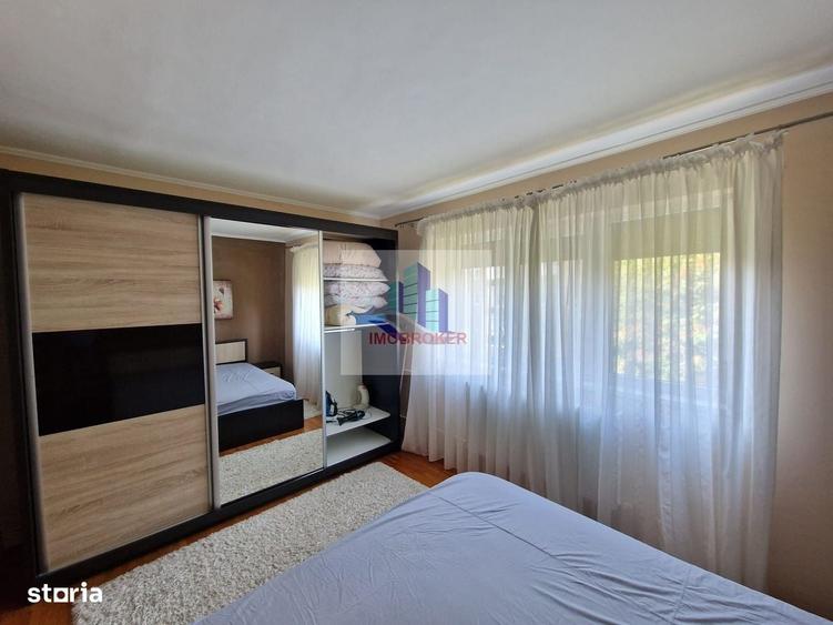 Apartament cu 3 camere decomandat în Rogerius