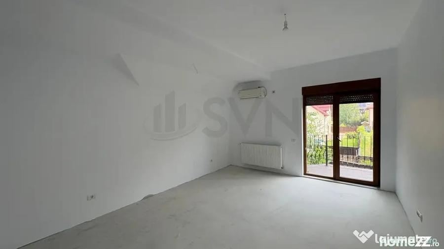 Casă cu 2 camere cu Teren 320 Mp în Est