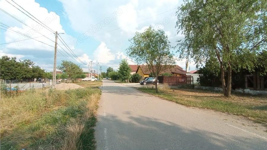 Casă cu 3 camere cu Teren 150 Mp în Gai